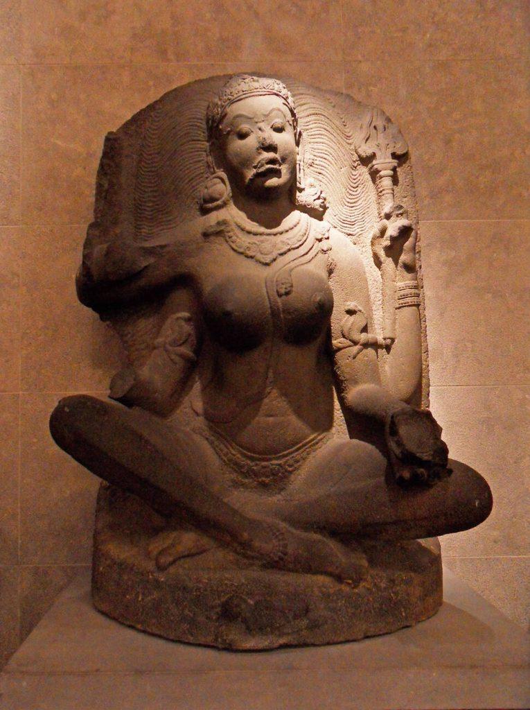 Una strega Yogini, Tamil Nadu, India. Periodo Chola IX-X secolo